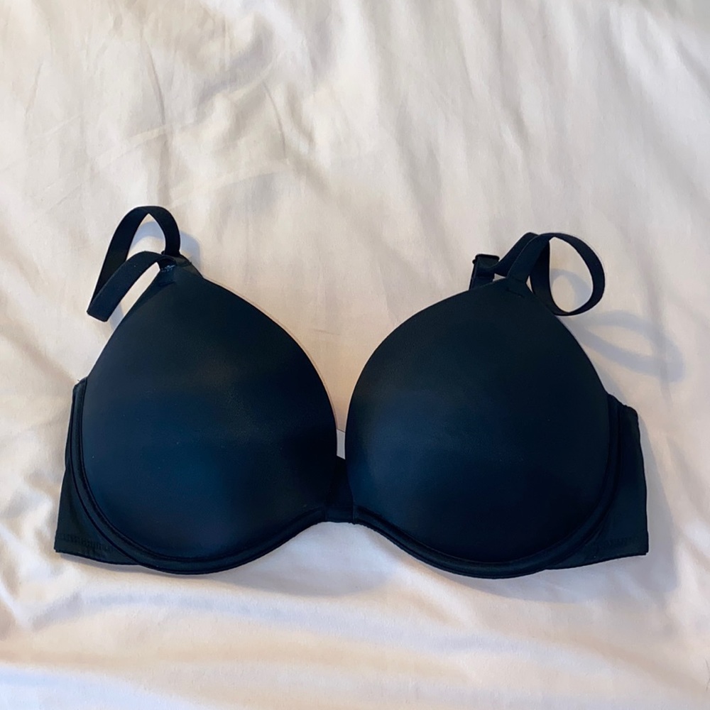 PINK black wear everywhere Super push-up bra